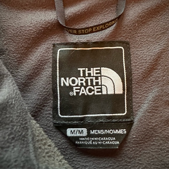 Men’s north face jacket - Picture 3 of 5
